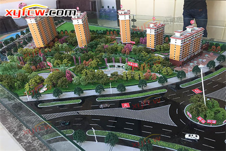 中顺花园3室2厅2卫58万129m2毛坯房出售