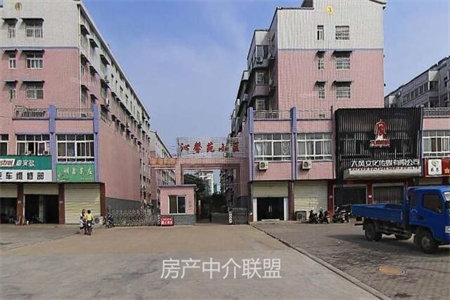 康桥丹郡3室2厅1卫75万113m2毛坯房出售
